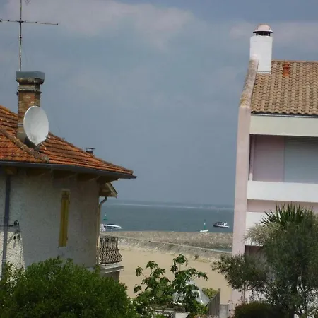 Arcachon: T2 Avec Acces Direct A La Plage, Terrasse Et Parking Prive - Fr-1-474-59 Αρασόν