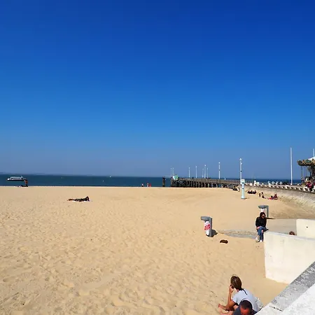 Arcachon: T2 Avec Acces Direct A La Plage, Terrasse Et Parking Prive - Fr-1-474-59